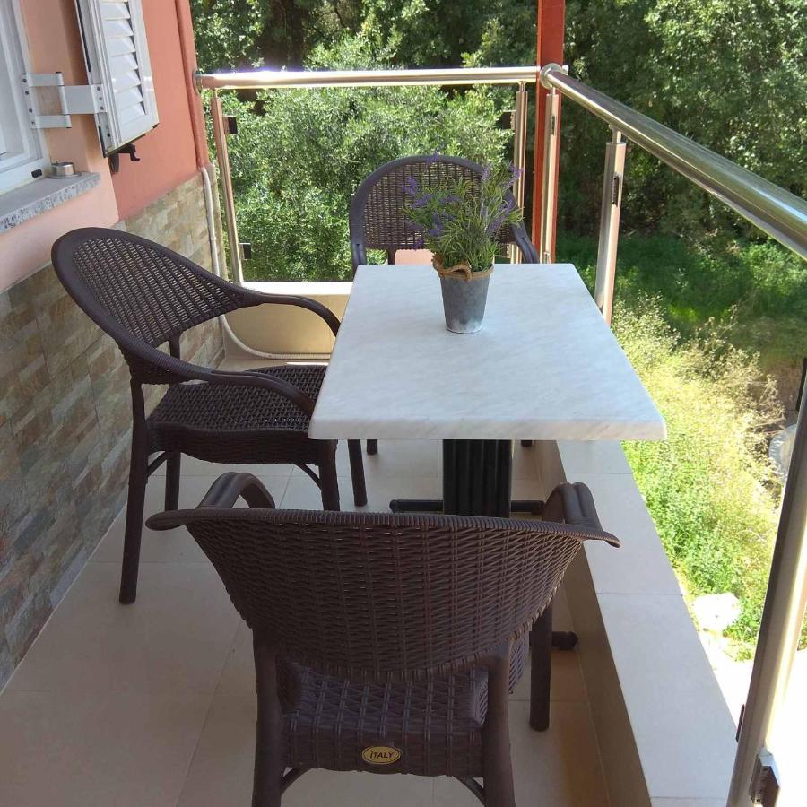 Elena Roza Apartment Mesongí Buitenkant foto